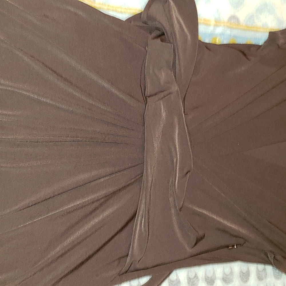 Dress - Picture 4 of 7
